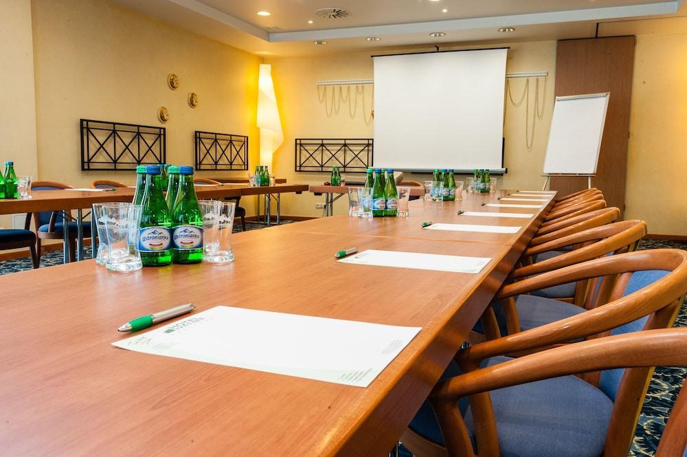 Hotel Partner Βαρσοβία Εξωτερικό φωτογραφία
